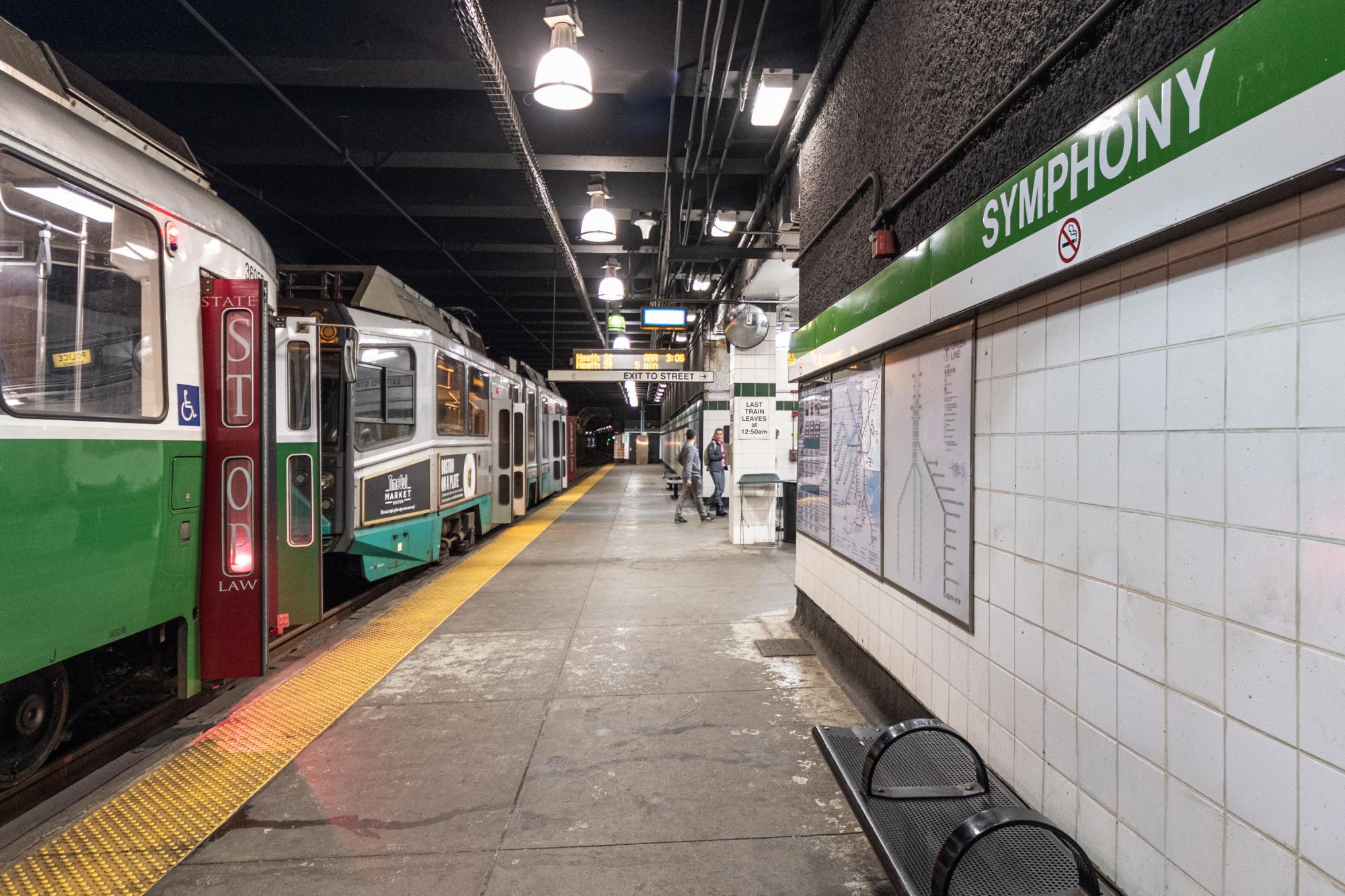 A Green Line train at the platfrom at Symphony Station